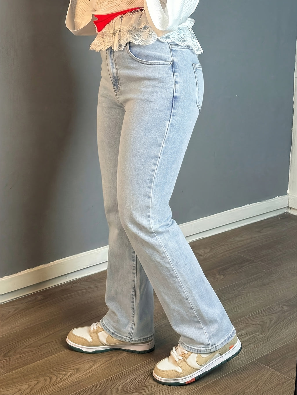 womens high waisted light wash straight leg jeans loose fit