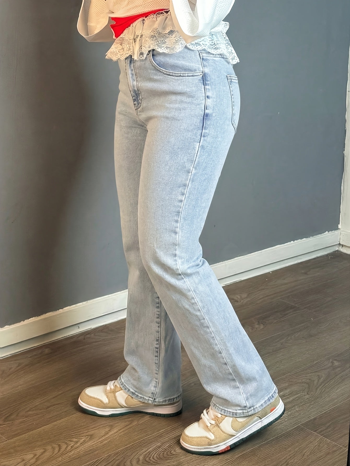 womens high waisted light wash straight leg jeans loose fit