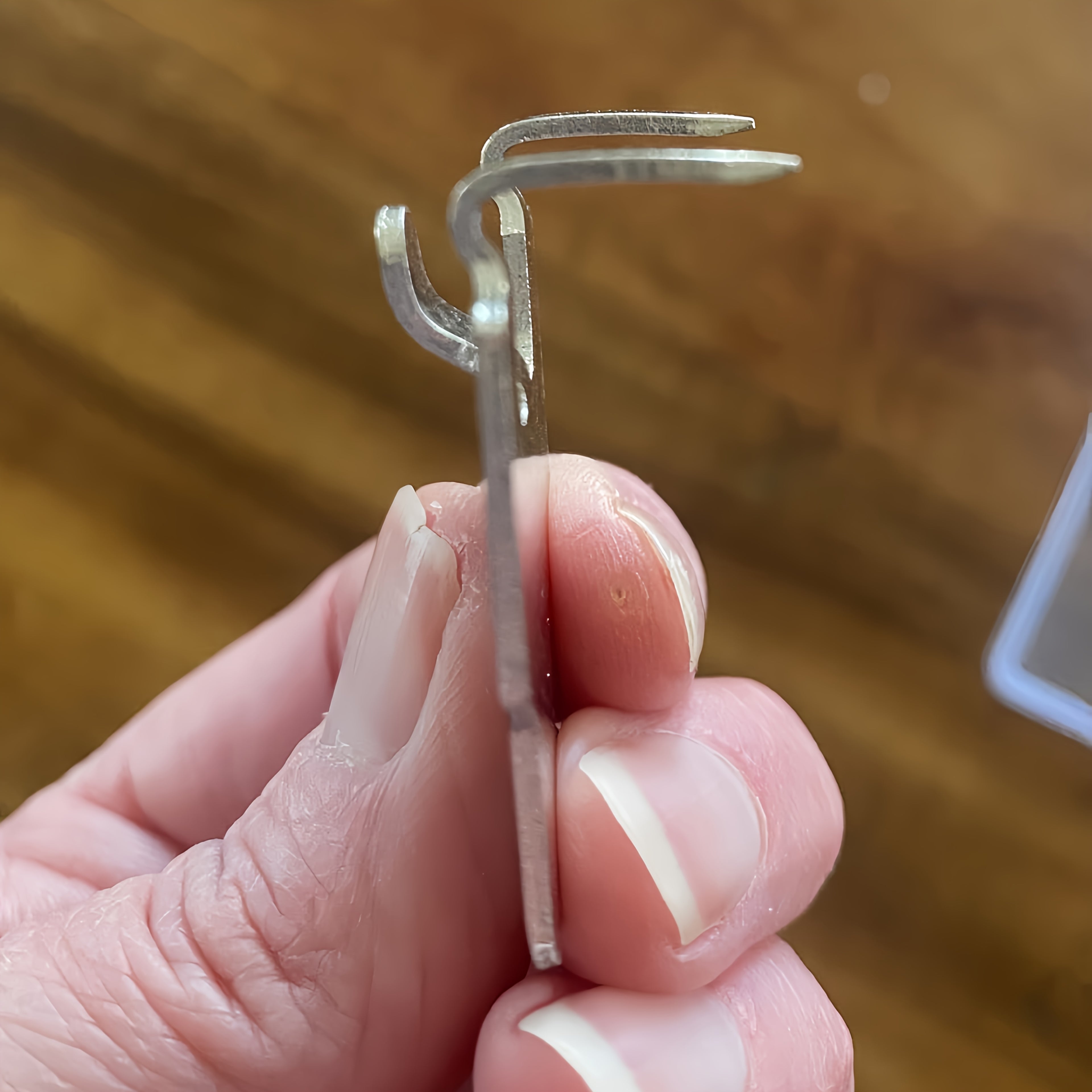 20  picture hangers picture hooks claw hooks drywall